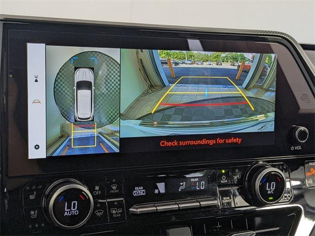 used 2024 Toyota Highlander car, priced at $49,998