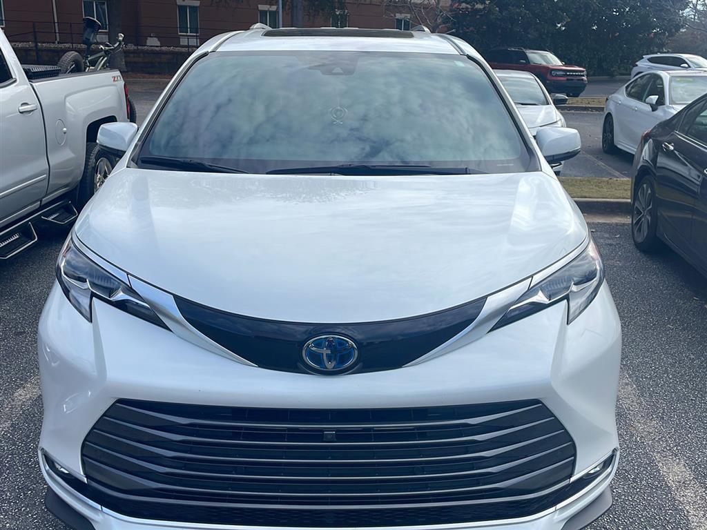 used 2022 Toyota Sienna car, priced at $42,800
