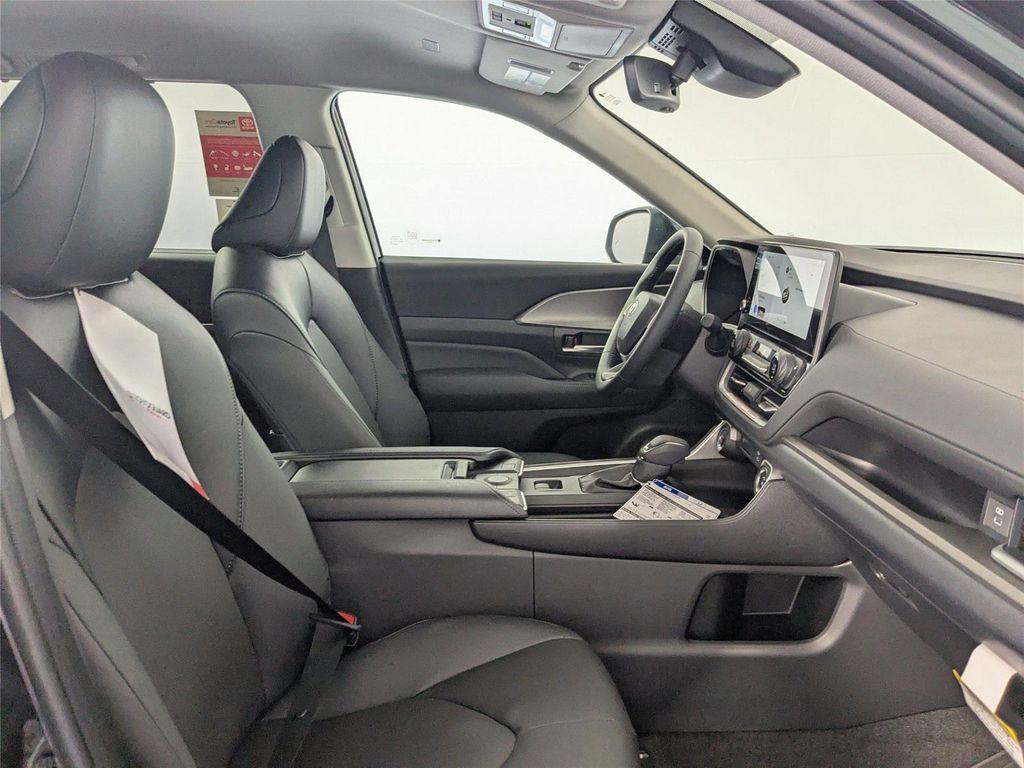 new 2025 Toyota Grand Highlander Hybrid car, priced at $50,888
