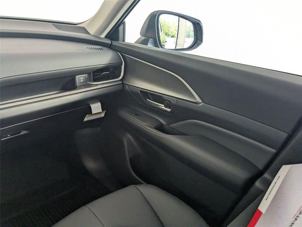 new 2025 Toyota Grand Highlander Hybrid car, priced at $50,888