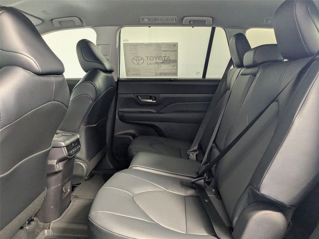 new 2025 Toyota Grand Highlander Hybrid car, priced at $50,888