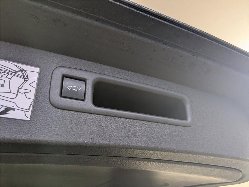 used 2024 Toyota Highlander car, priced at $39,500