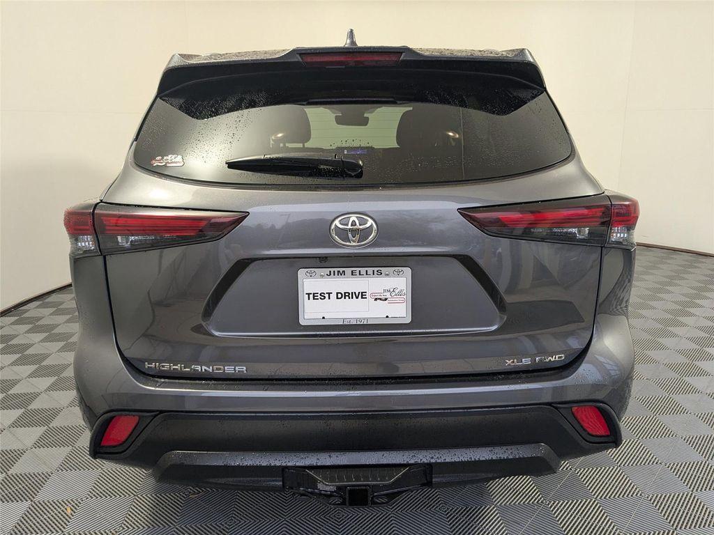 used 2024 Toyota Highlander car, priced at $39,500