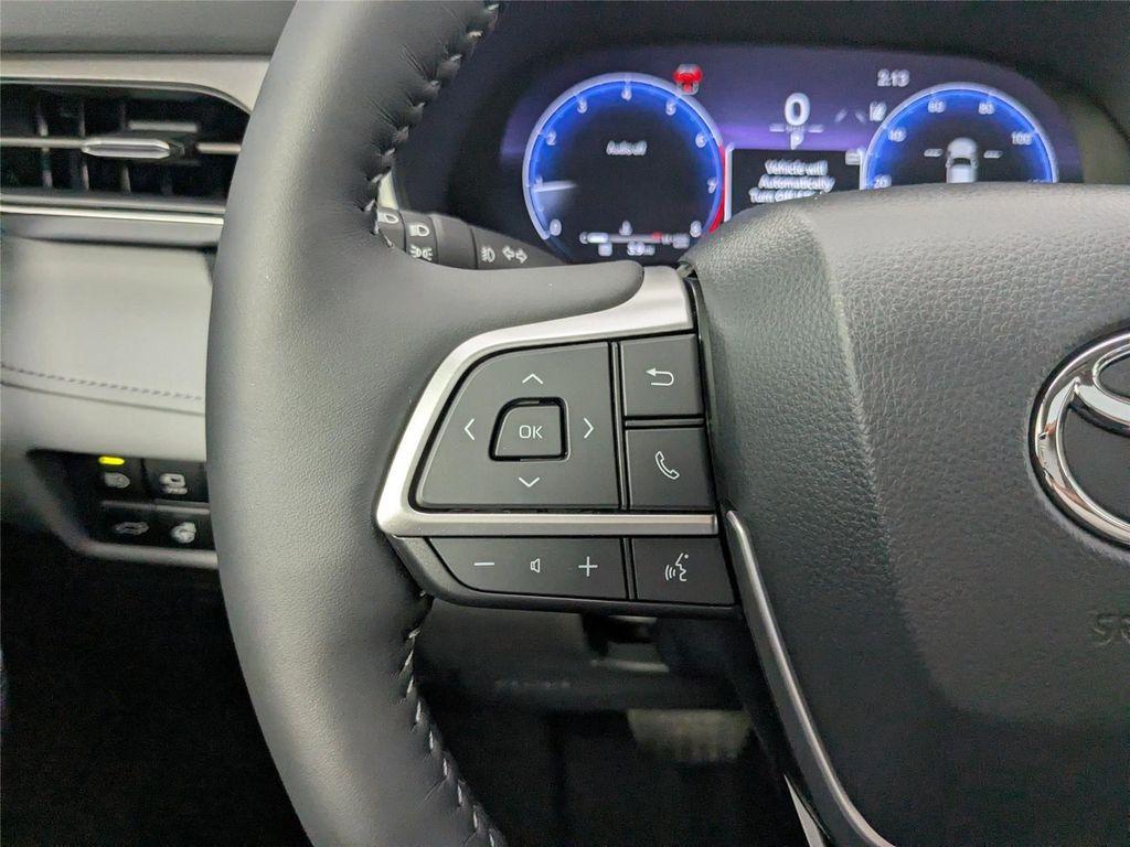 new 2026 Toyota Highlander car, priced at $57,562