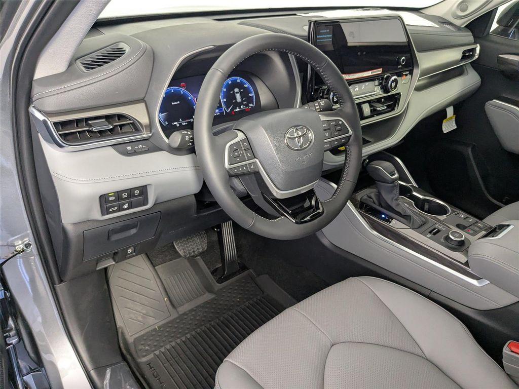 new 2026 Toyota Highlander car, priced at $57,562