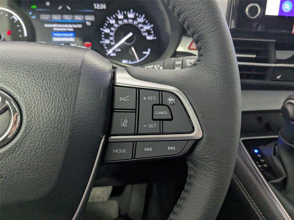 new 2025 Toyota Sienna car, priced at $47,957