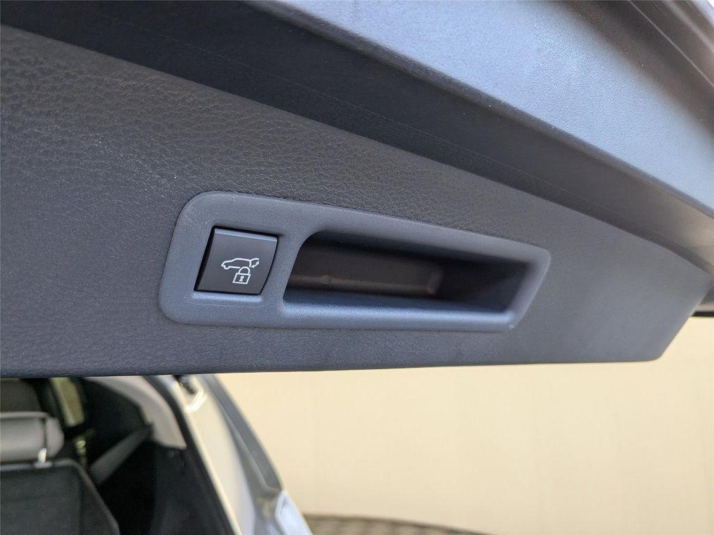 new 2025 Toyota Sienna car, priced at $47,957