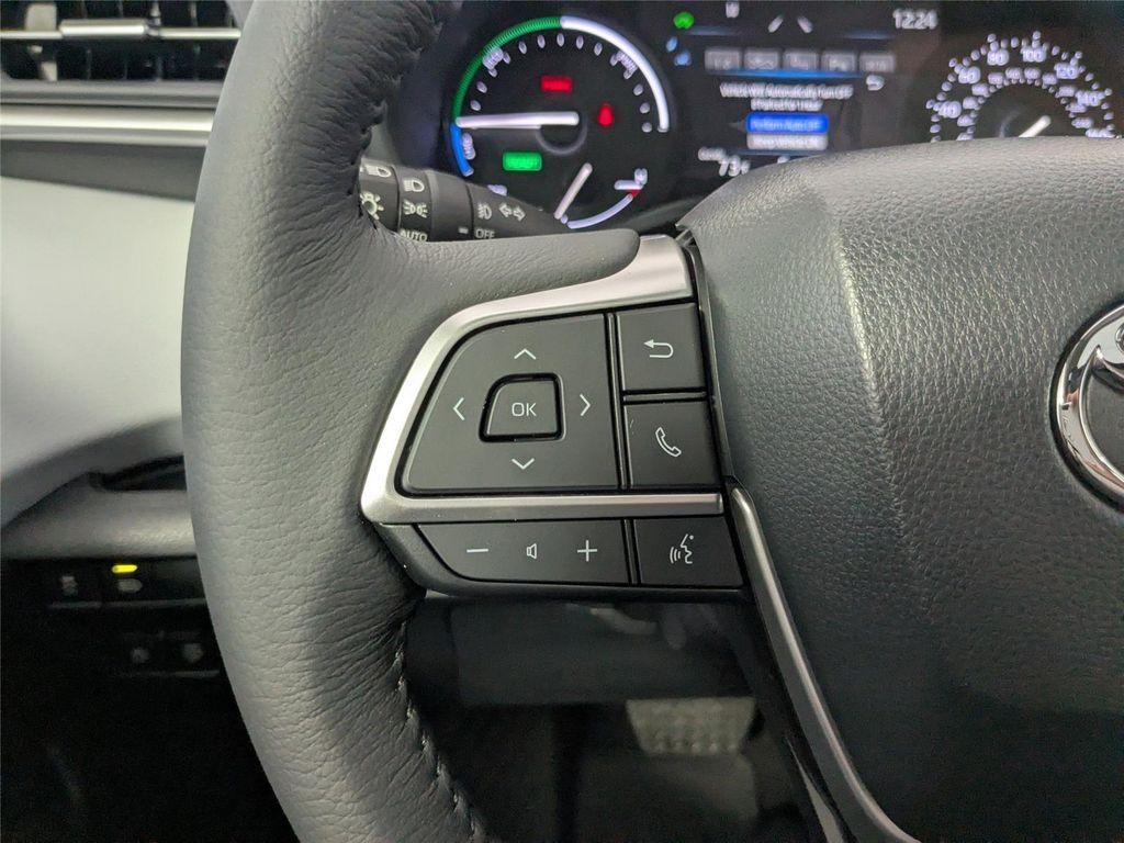 new 2025 Toyota Sienna car, priced at $47,957