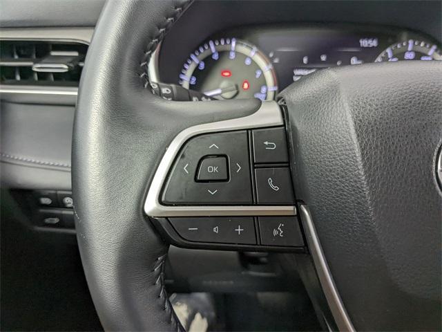 used 2024 Toyota Highlander car, priced at $38,895