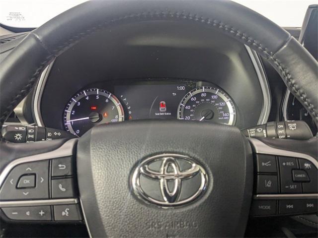 used 2023 Toyota Highlander car, priced at $33,600