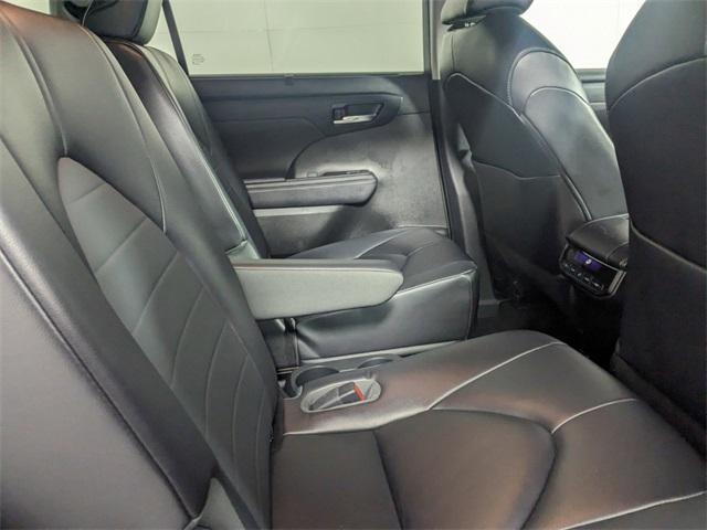 used 2023 Toyota Highlander car, priced at $33,600