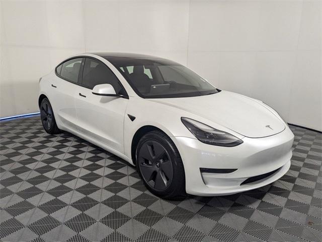 used 2022 Tesla Model 3 car, priced at $27,900