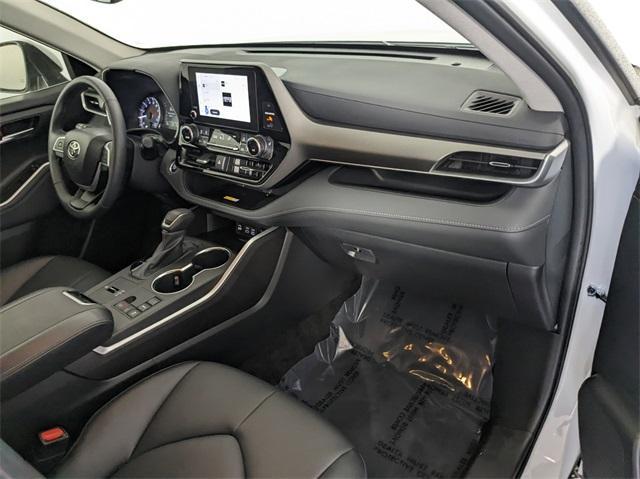 used 2024 Toyota Highlander car, priced at $45,000