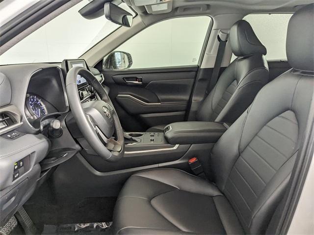 used 2024 Toyota Highlander car, priced at $45,000