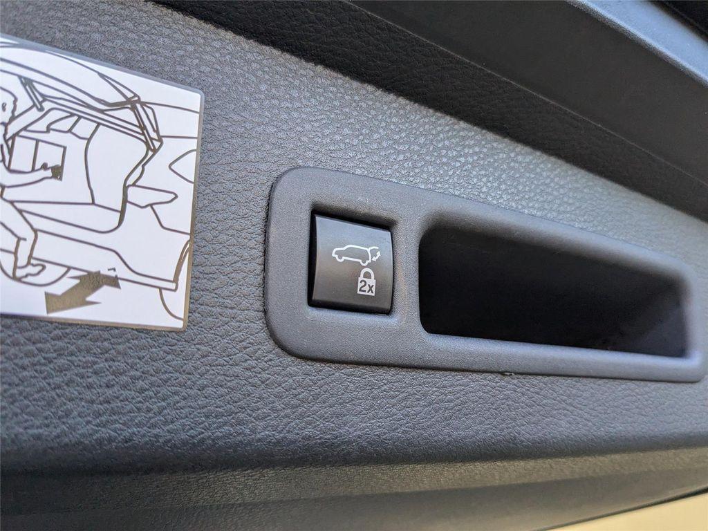 used 2024 Toyota Sienna car, priced at $49,700