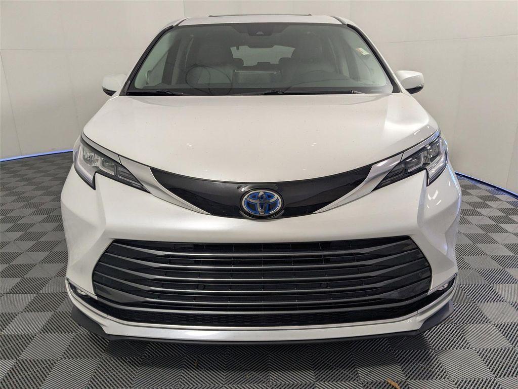 used 2024 Toyota Sienna car, priced at $49,700