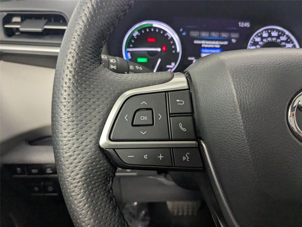 used 2024 Toyota Sienna car, priced at $49,700