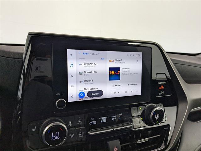used 2023 Toyota Highlander car, priced at $38,500