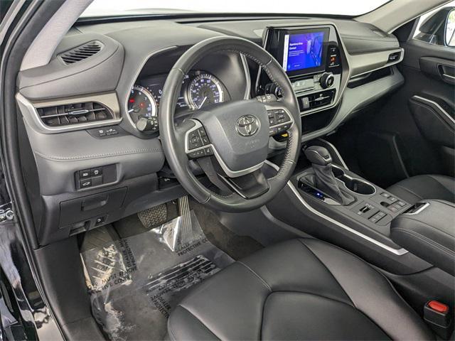 used 2023 Toyota Highlander car, priced at $38,500