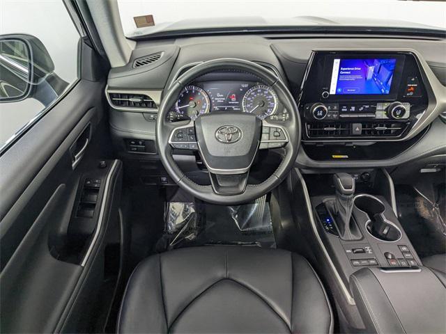 used 2023 Toyota Highlander car, priced at $38,500