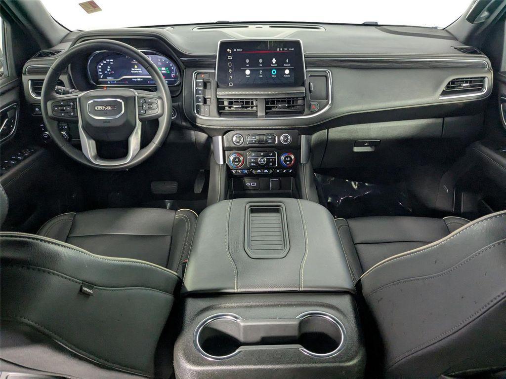 used 2024 GMC Yukon XL car, priced at $66,000