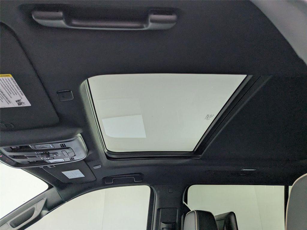 used 2024 GMC Yukon XL car, priced at $66,000