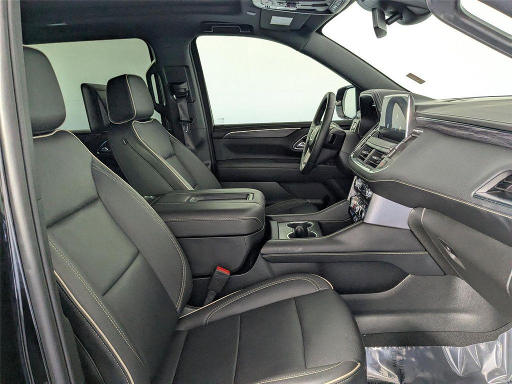 used 2024 GMC Yukon XL car, priced at $66,000