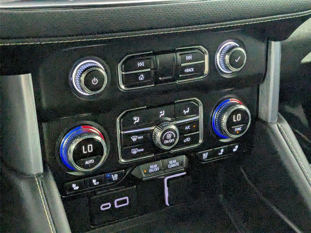 used 2024 GMC Yukon XL car, priced at $66,000