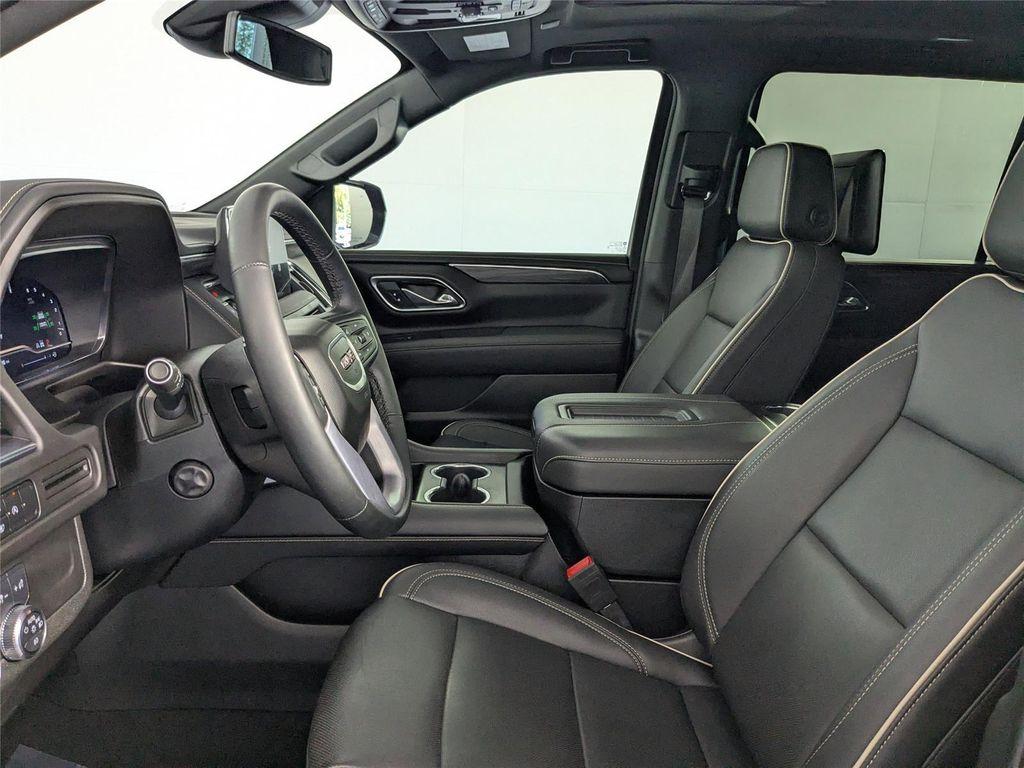 used 2024 GMC Yukon XL car, priced at $66,000