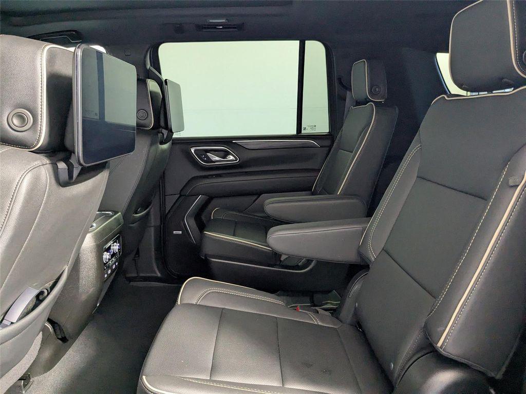 used 2024 GMC Yukon XL car, priced at $66,000