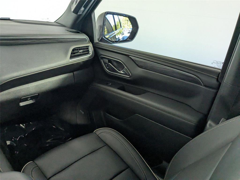 used 2024 GMC Yukon XL car, priced at $66,000