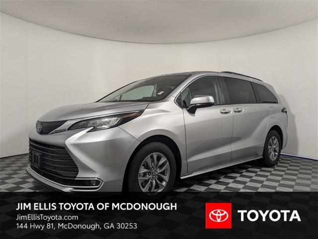 used 2023 Toyota Sienna car, priced at $44,198