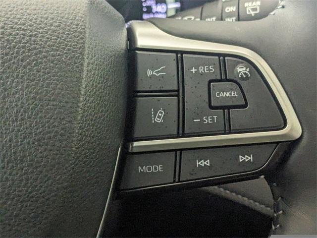 used 2024 Toyota Highlander car, priced at $43,154