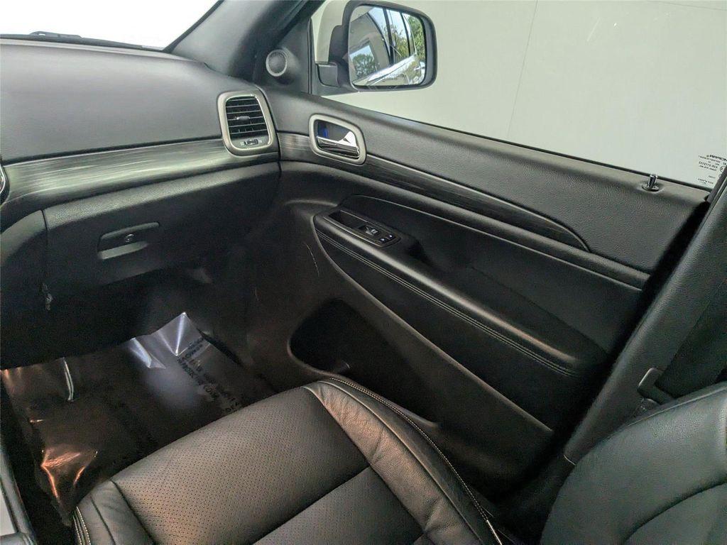 used 2021 Jeep Grand Cherokee car, priced at $21,694
