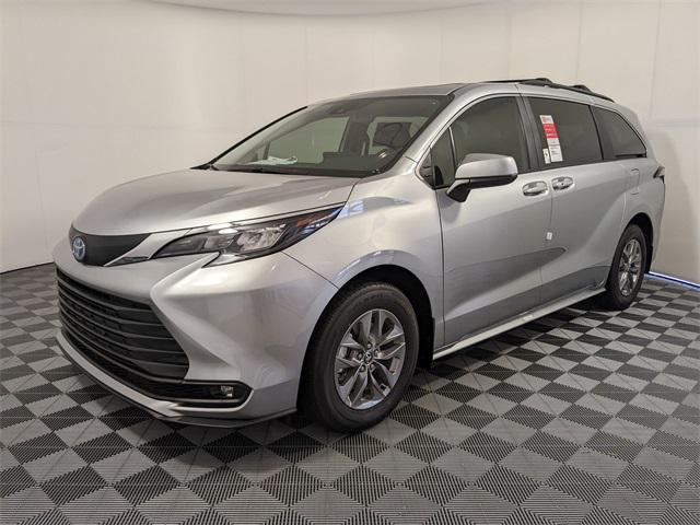 new 2025 Toyota Sienna car, priced at $48,797