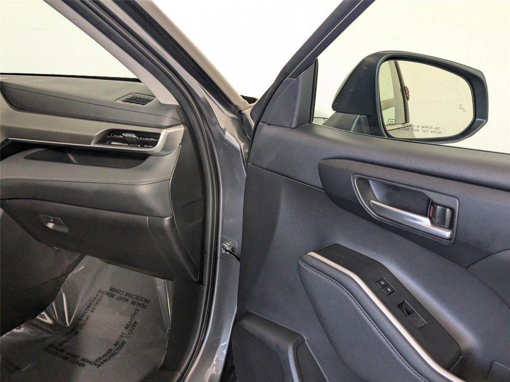used 2024 Toyota Highlander car, priced at $41,991