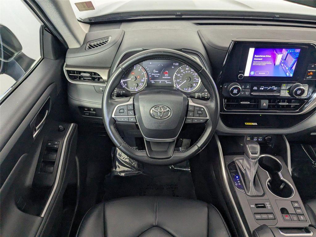 used 2023 Toyota Highlander car, priced at $35,800