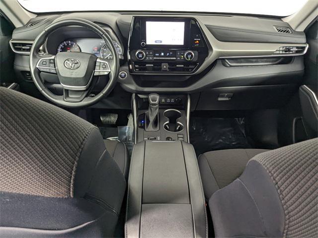 used 2023 Toyota Highlander car, priced at $32,500