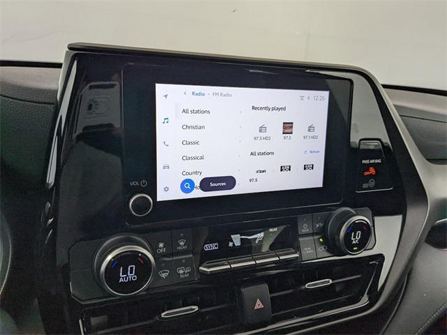 used 2023 Toyota Highlander car, priced at $32,500