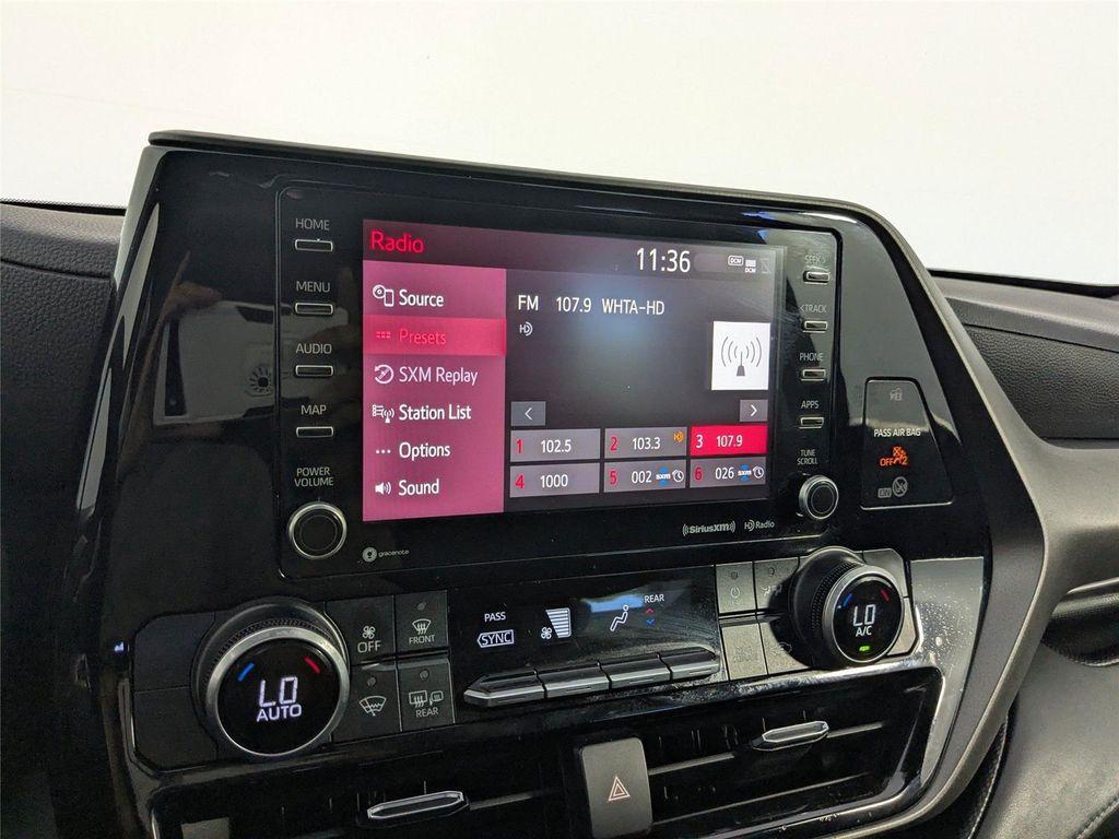 used 2021 Toyota Highlander car, priced at $25,900