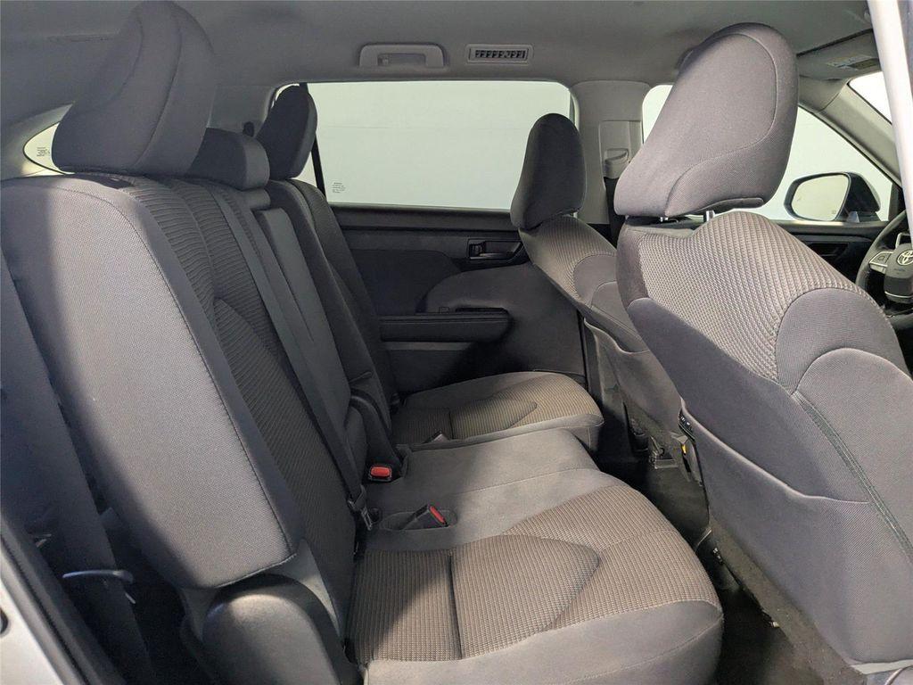 used 2021 Toyota Highlander car, priced at $25,900