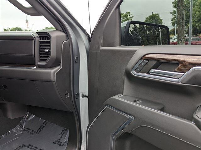 used 2024 GMC Sierra 1500 car, priced at $43,900