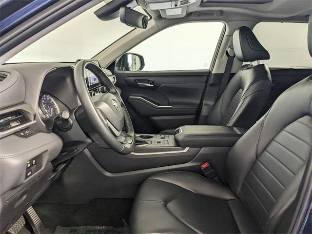 used 2024 Toyota Highlander car, priced at $40,500
