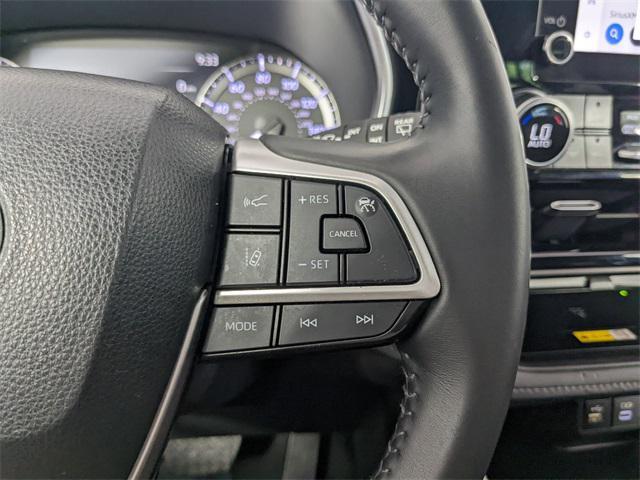 used 2024 Toyota Highlander car, priced at $40,500