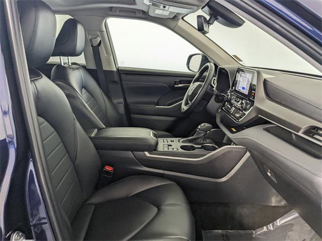 used 2024 Toyota Highlander car, priced at $40,500