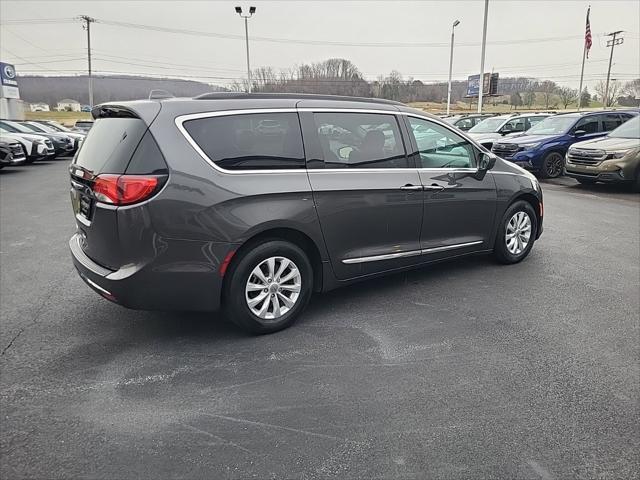 used 2017 Chrysler Pacifica car, priced at $16,900