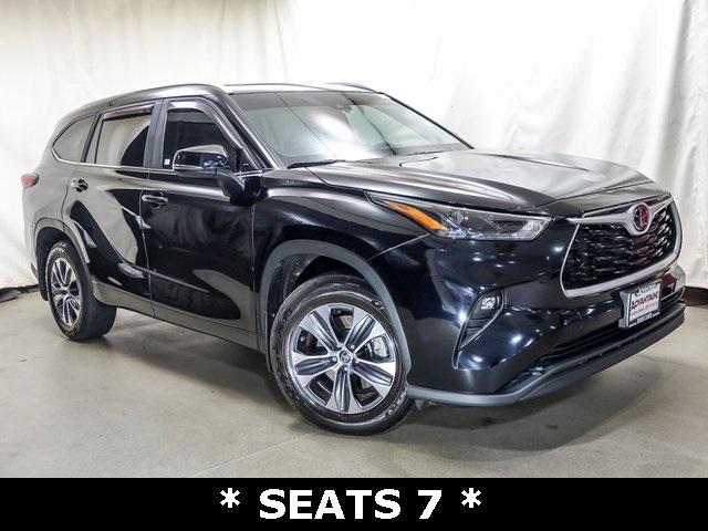 used 2023 Toyota Highlander car, priced at $37,873