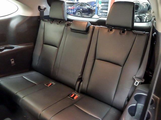 used 2022 Toyota Highlander car, priced at $35,705