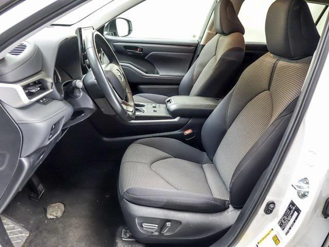 used 2024 Toyota Highlander car, priced at $37,743