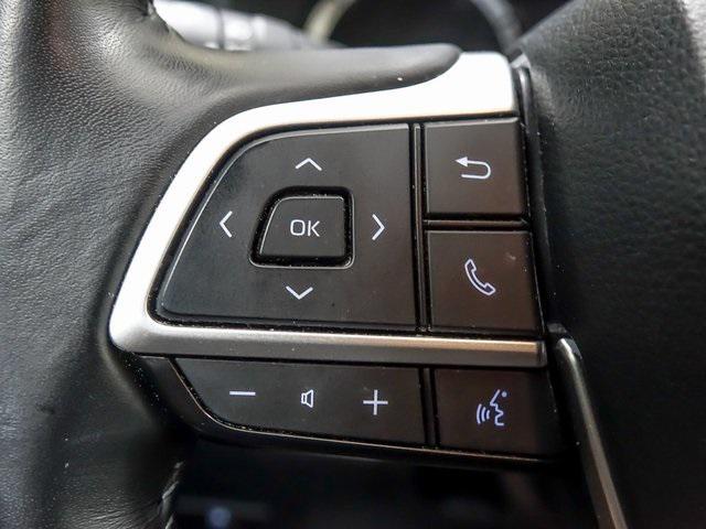 used 2024 Toyota Highlander car, priced at $37,743